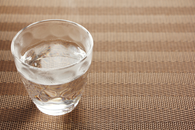 飲み物(白湯・カフェイン入りのお茶・トマトジュースなど)