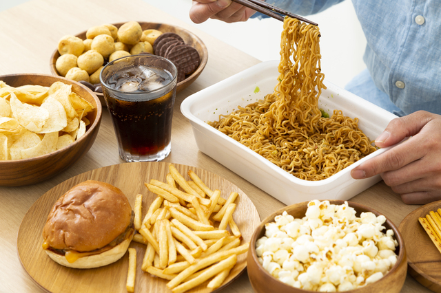 逆にむくみを悪化させやすいコンビニ食品