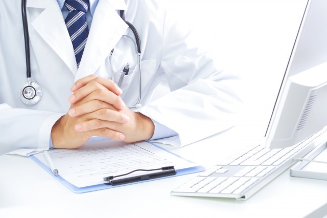 靴下の跡が残る人が注意したい危険なむくみ